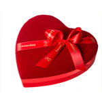 Βελούδινη καρδιά με 460 γρ. σοκολατάκια Leonidas