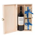 ΞΥΛΙΝΟ ΚΟΥΤΙ ΜΕ ΕΛΛΗΝΙΚΟ ΚΡΑΣΙ ΜΕΓΑΣ ΟΙΝΟΣ ΣΚΟΥΡΑ & ΣΟΚΟΛΑΤΑΚΙΑ LEONIDAS