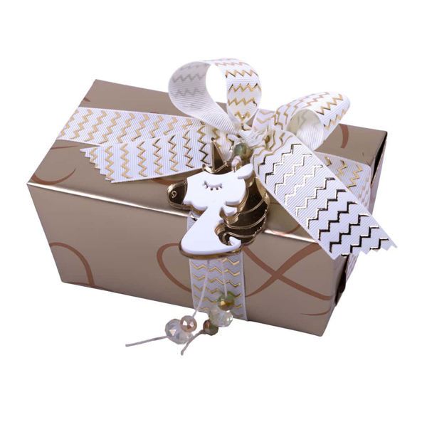 Κουτί με σοκολατάκια και παιδικό γουράκι μονόκερος πλέξι