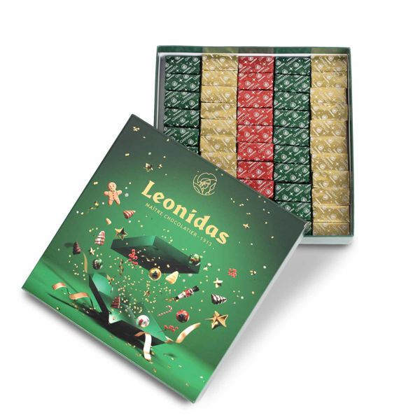 Χριστουγεννιάτικο πράσινο χάρτινο κουτί τετράγωνο με 620 γρ. πραλίνες Gianduja, Giantina, Giamanda με συλλεκτικό χριστουγεννιάτικο περιτύλιγμα