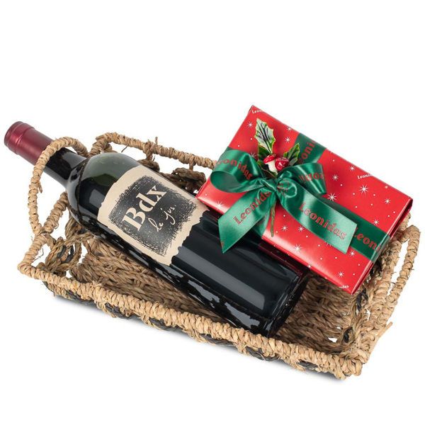 Ψάθινο καλάθι με Γαλλικό κρασί Bordeaux Bdx le jus και 500 γρ. σοκολατάκια Leonidas