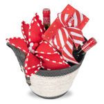 Καλάθι με αμπαλάζ με 2 κρασιά Ιταλίας Chianti και 500 γρ. σοκολατάκια Leonidas