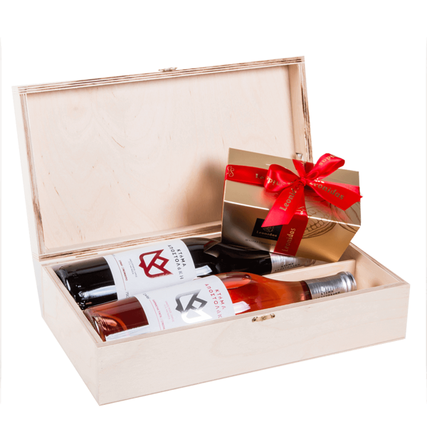 Ξύλινο κουτί με 2 κρασιά Αποστολάκη 500 γρ. & σοκολατάκια  Leonidas
