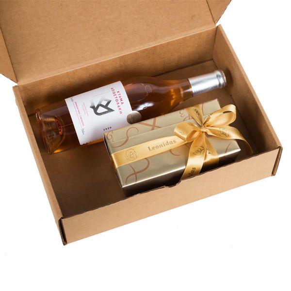 Χάρτινο κουτί με ροζέ κρασί Οικογενείας Αποστολάκη & σοκολατάκια Leonidas