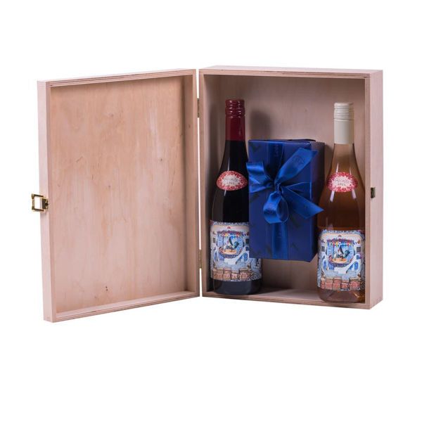 Ξύλινο κουτί με σοκολατάκια Leonidas  και κρασιά Ροδανού La Vieille Ferme