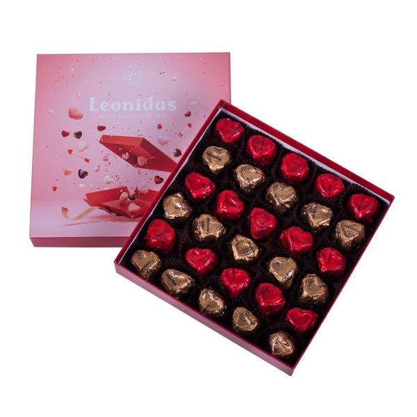 Χάρτινο τετράγωνο κουτί Αγίου Βαλεντίνου με 420 γρ - 30 σοκολατένιες τυλιγμένες καρδιές Leonidas