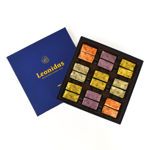 Χάρτινο μπλέ τετράγωνο κουτί Heritage S με 210 γρ. σοκολατάκια Leonidas  gianduja, giantina, giamanda