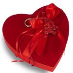 Βελούδινη καρδιά με διακόσμηση και 460 γρ σοκολατάκια Leonidas