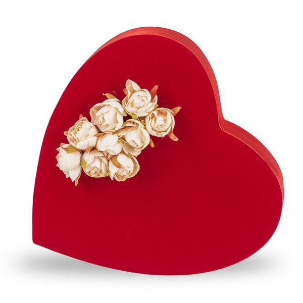 Βελούδινη καρδιά με διακόσμηση και 460 γρ σοκολατάκια Leonidas