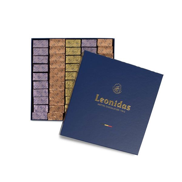 Χάρτινο μπλέ τετράγωνο κουτί Heritage M με 1,130 γρ. σοκολατάκια gianduja, giantina, giamanda Leonidas
