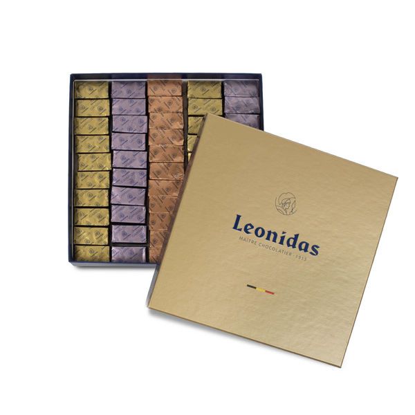 Χάρτινο χρυσό τετράγωνο κουτί Heritage M με 550 γρ. σοκολατάκια Leonidas  gianduja, giantina, giamanda