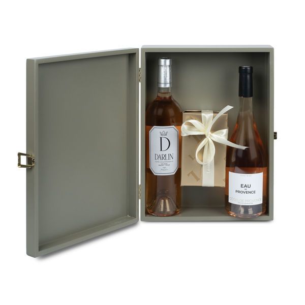 Ξύλινο κουτί με ροζέ κρασιά και σοκολατάκια Leonidas