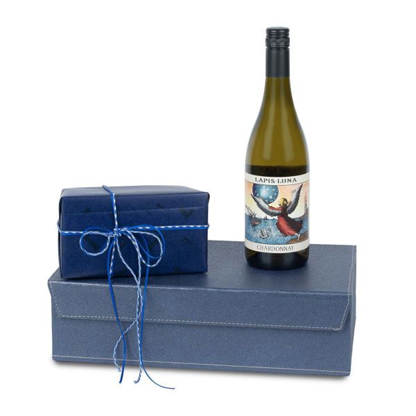 Κουτί με κρασί Lapis Luna Chardonnay και σοκολατάκια Leonidas