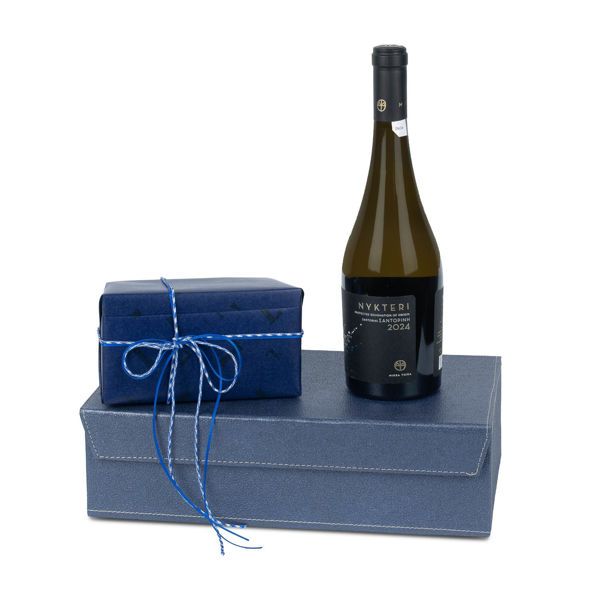 Κουτί με κρασί Σαντορίνης Μικρά Θήρα Νυχτερι και σοκολατάκια Leonidas