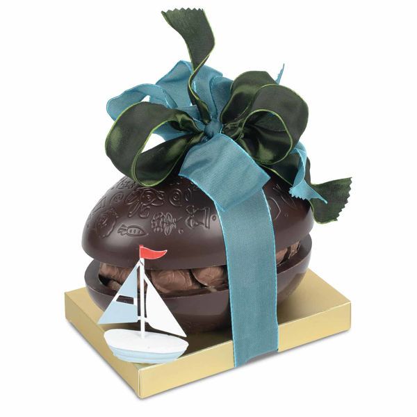 Σοκολατένιο αυγό υγείας με πραλίνες και διακόσμηση